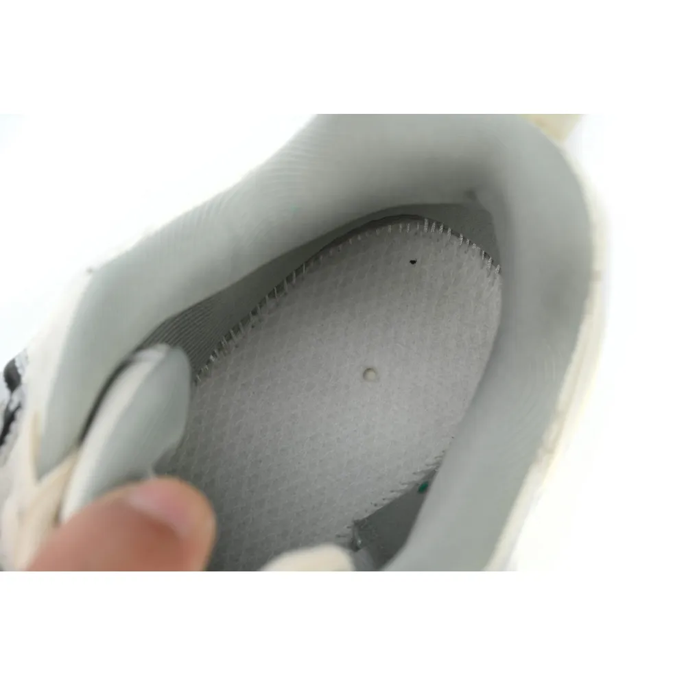MLB Fast Ball Classic Monogram New York Yankees Sneakers  3ARNFSB4N-07CRS