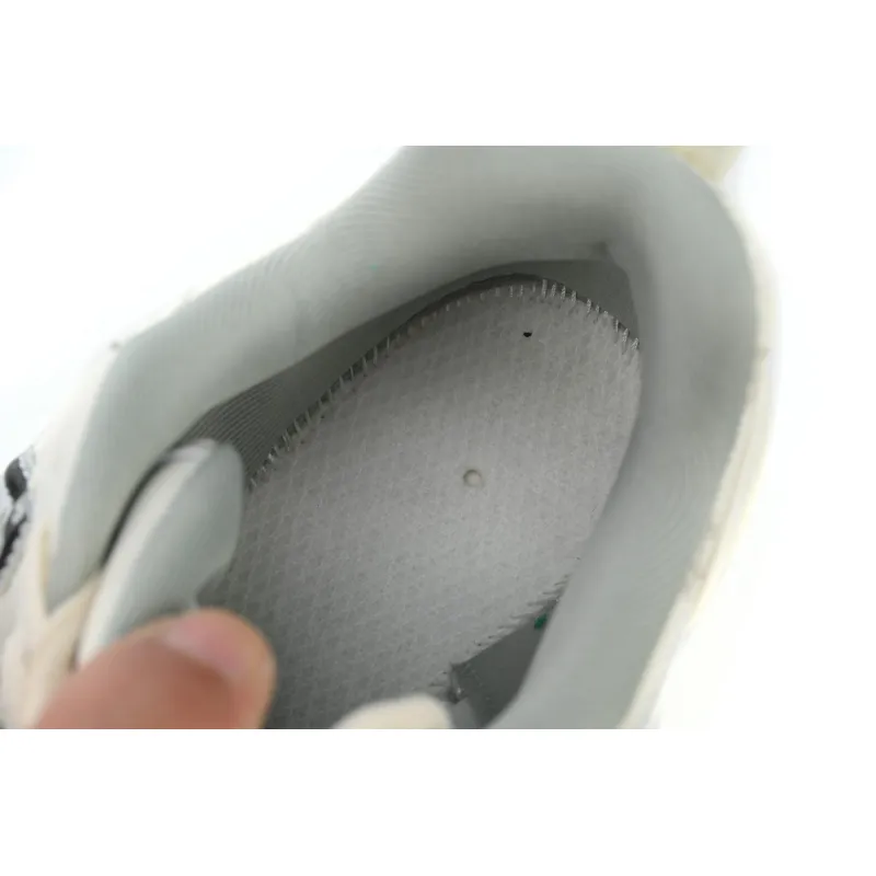 MLB Fast Ball Classic Monogram New York Yankees Sneakers  3ARNFSB4N-07CRS