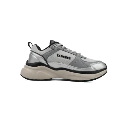 MLB Fast Ball Classic Monogram New York Yankees Sneakers  3ARNFSB4N-50BKS 02