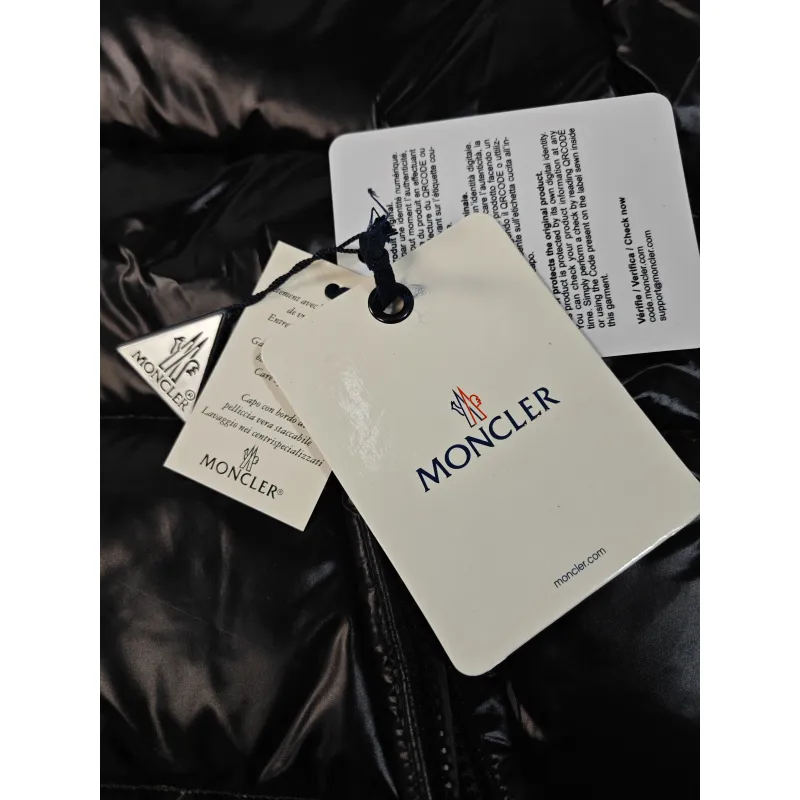 (NFC) Moncler Puffer Jacket Black H29541A1252068950（for men）