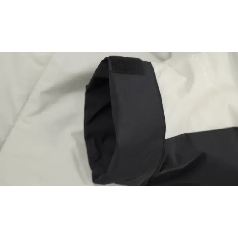  The North Face 1990 Jacket Black and White