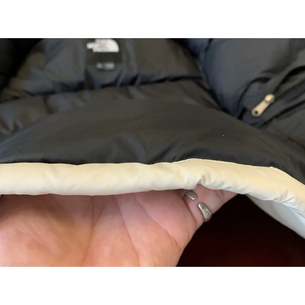  The North Face Splicing White And Black Down Jacket