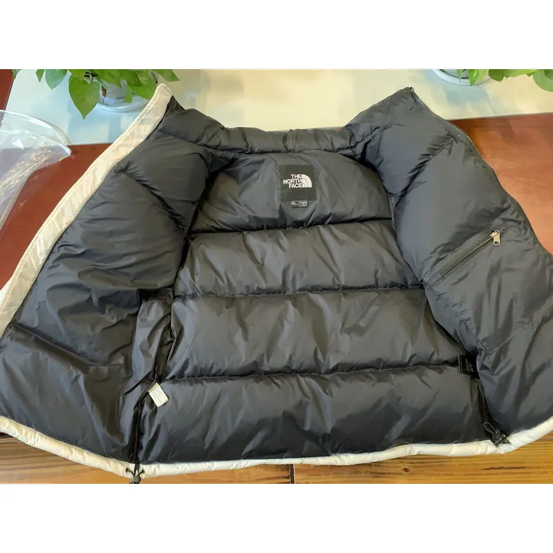  The North Face Splicing White And Black Down Jacket