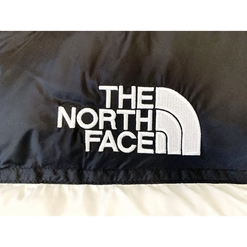  The North Face Splicing White And Black Down Jacket