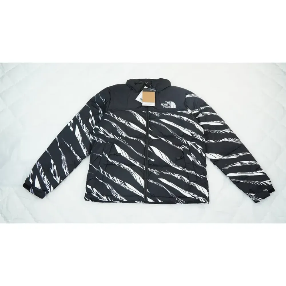  The North Face Splicing White And Black Zebra