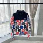  The North Face Splicing White And Blue Paper Cuttings