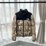  The North Face Splicing White And Maple Leaf