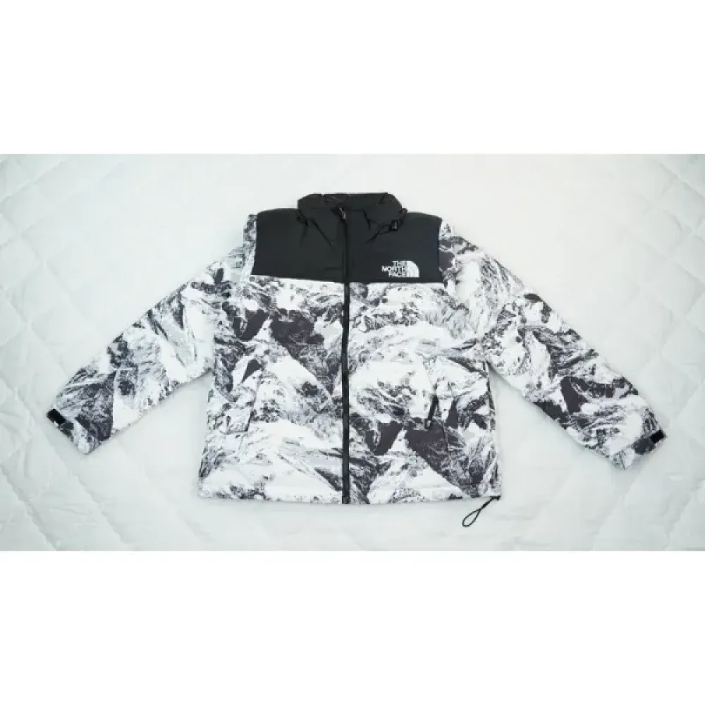  The North Face Splicing White And Snow Mountain
