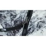  The North Face Splicing White And Snow Mountain