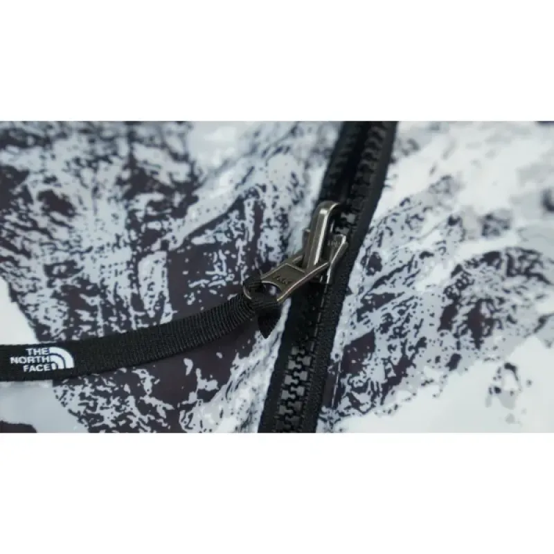  The North Face Splicing White And Snow Mountain