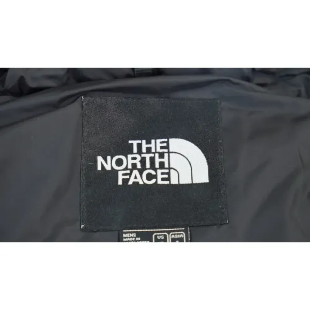  The North Face Splicing White And Snow Mountain