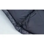 The North Face Splicing White And Black Paper Cuttings