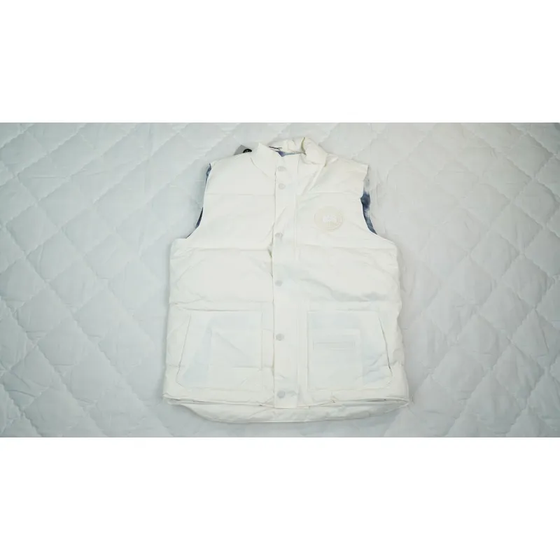 Canada Goose Outdoor Sports Down Vest Glacier White BA7BN