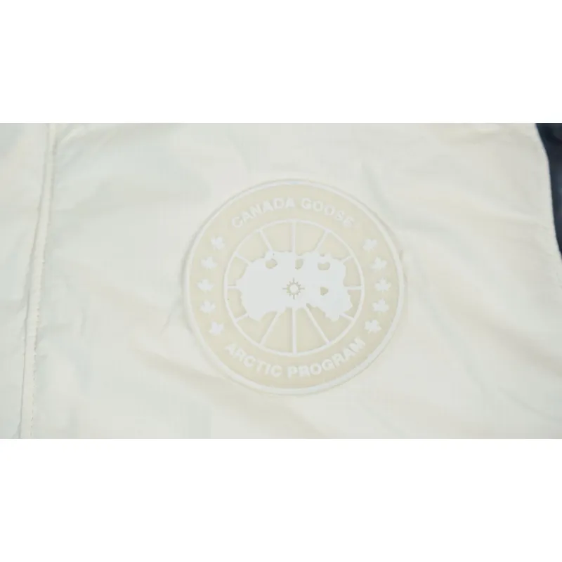 Canada Goose Outdoor Sports Down Vest Glacier White BA7BN