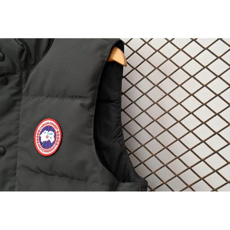 Canada Goose Outdoor Sports Down Vest Grey AA1BN