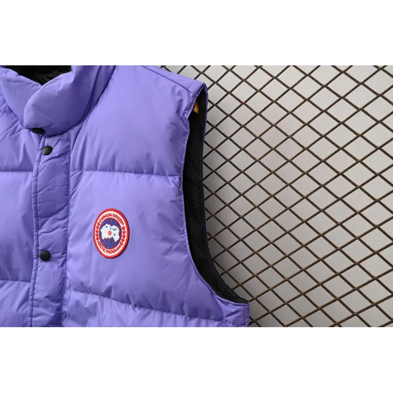 Canada Goose Outdoor Sports Down Vest Navy Purple BA7BN