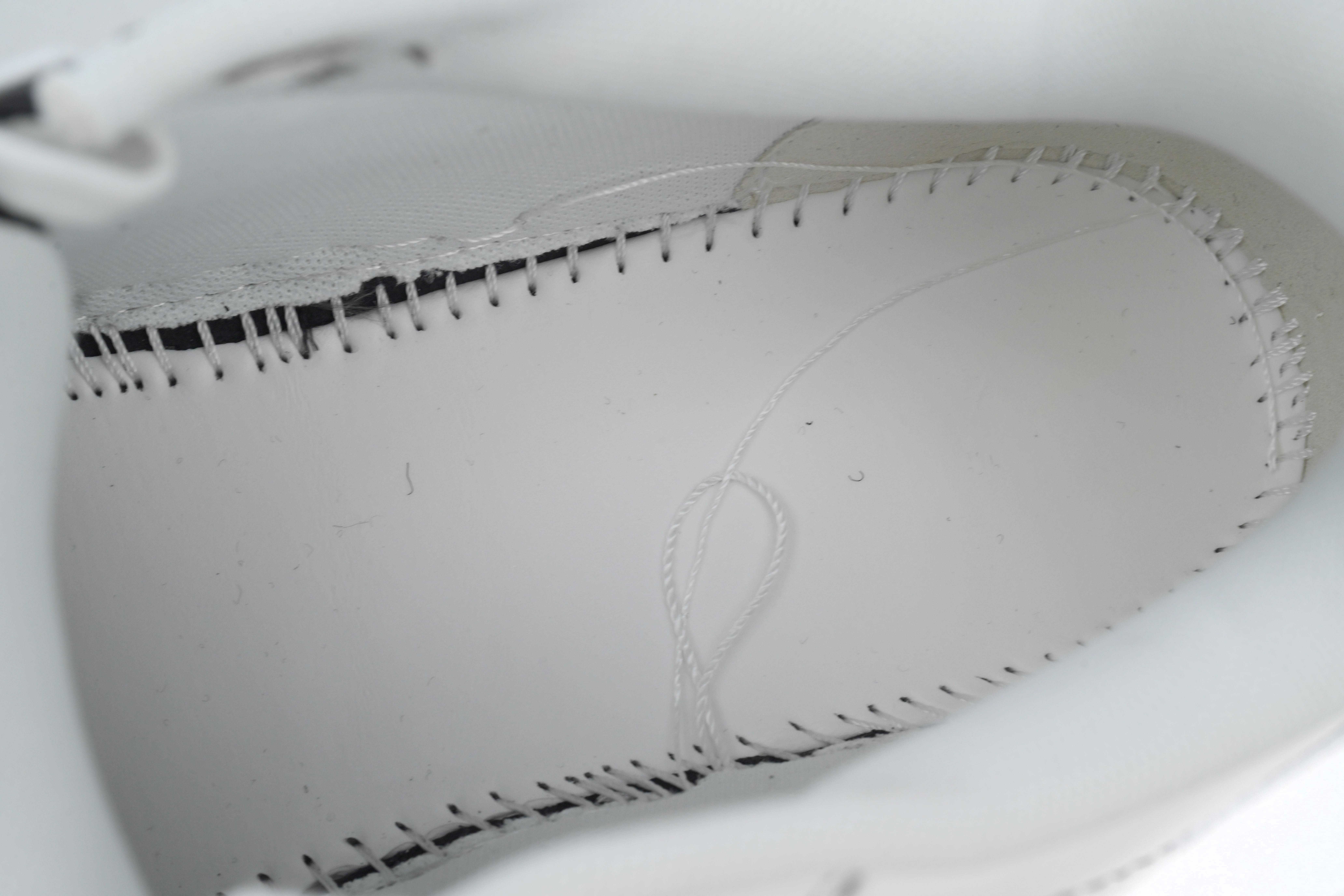 OFF-WHITE Out Of White White Gray Black OMIA189S24LEA0041001