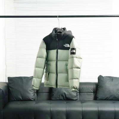 The North Face Splicing White And Green Down Jacket  02