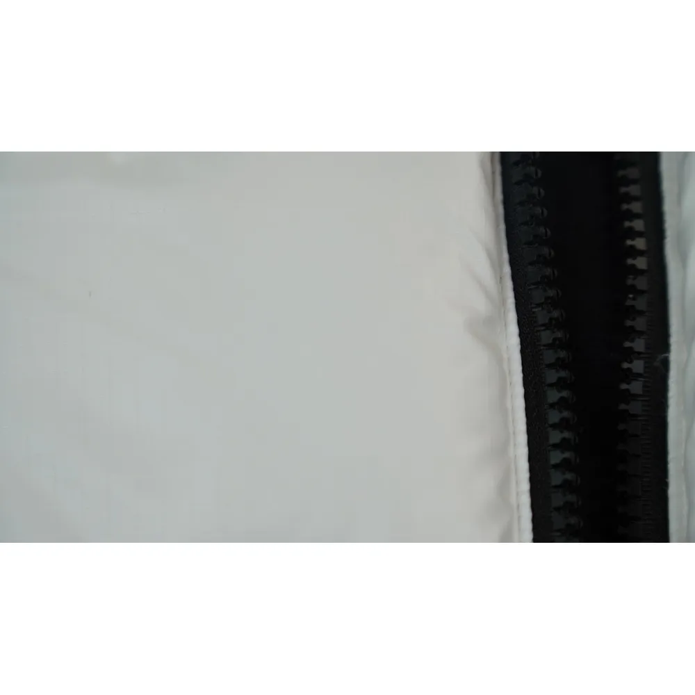 The North Face Splicing White And White Down Jacket