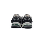 New Balance 1906A Silver Gold Metallic M1906AD