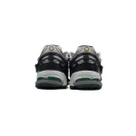 New Balance 1906A Silver Gold Metallic M1906AD