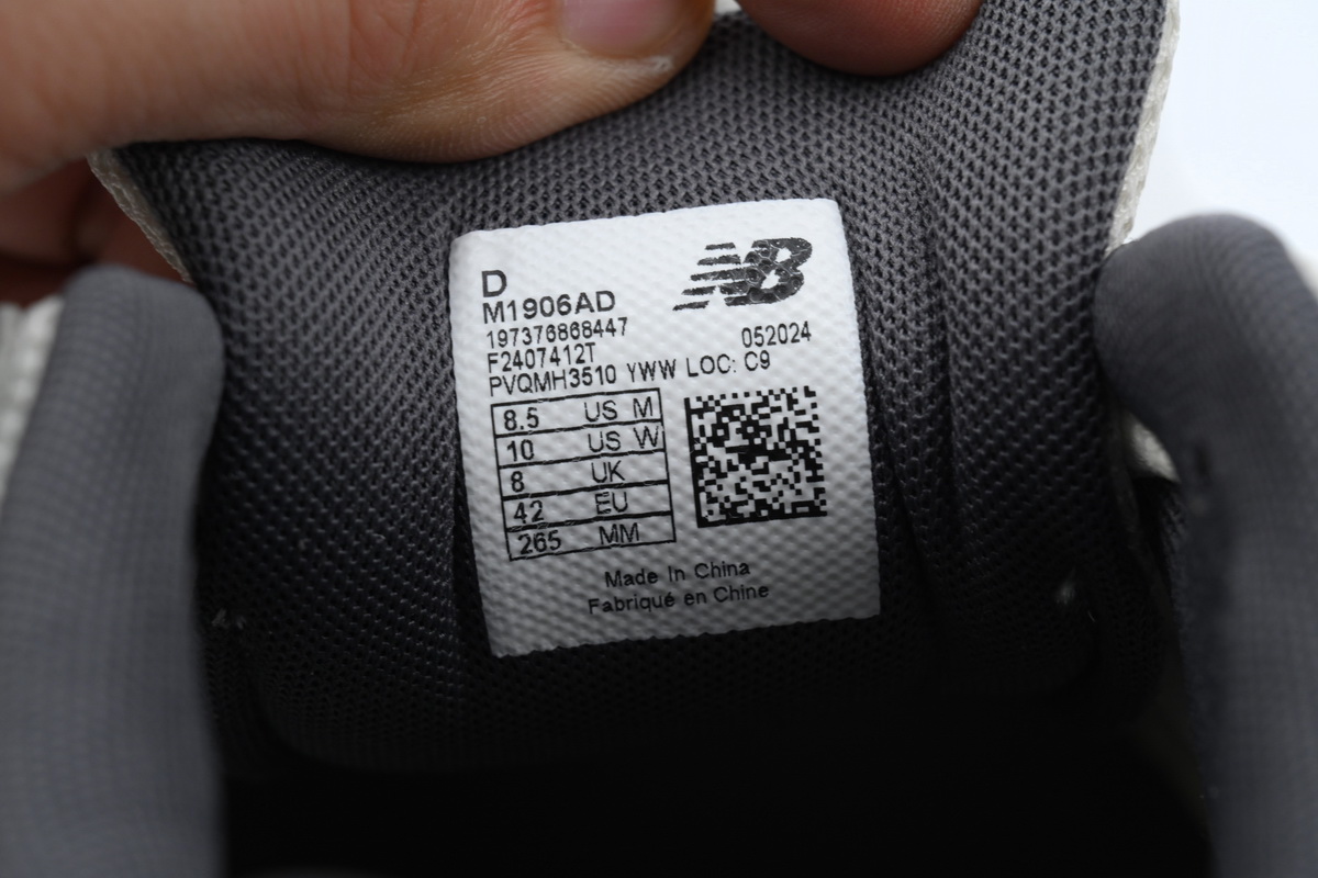 New Balance 1906A Silver Gold Metallic M1906AD