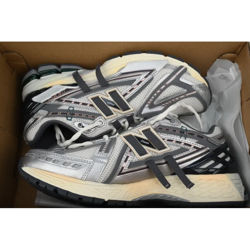 New Balance 1906A Silver Gold Metallic M1906AD