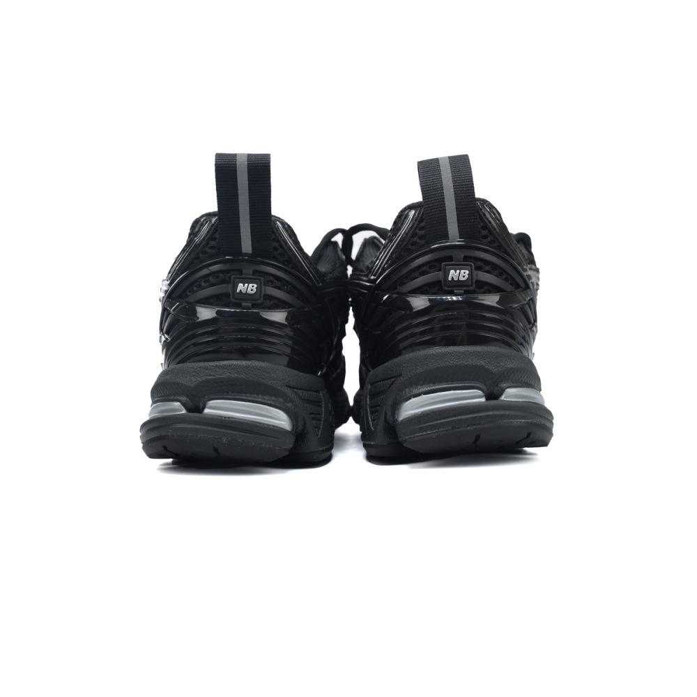 New Balance 1906R Black Silver M1906RCH