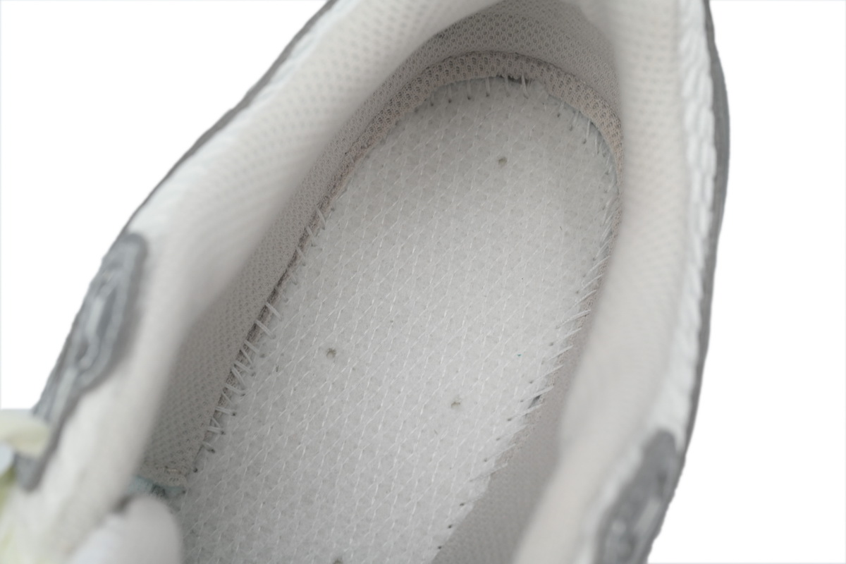 New Balance 1906R Light Gray Silver M1906REE