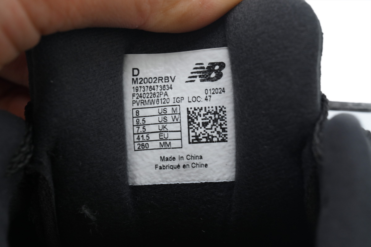 New Balance 2002R Black Grey M2002RBV