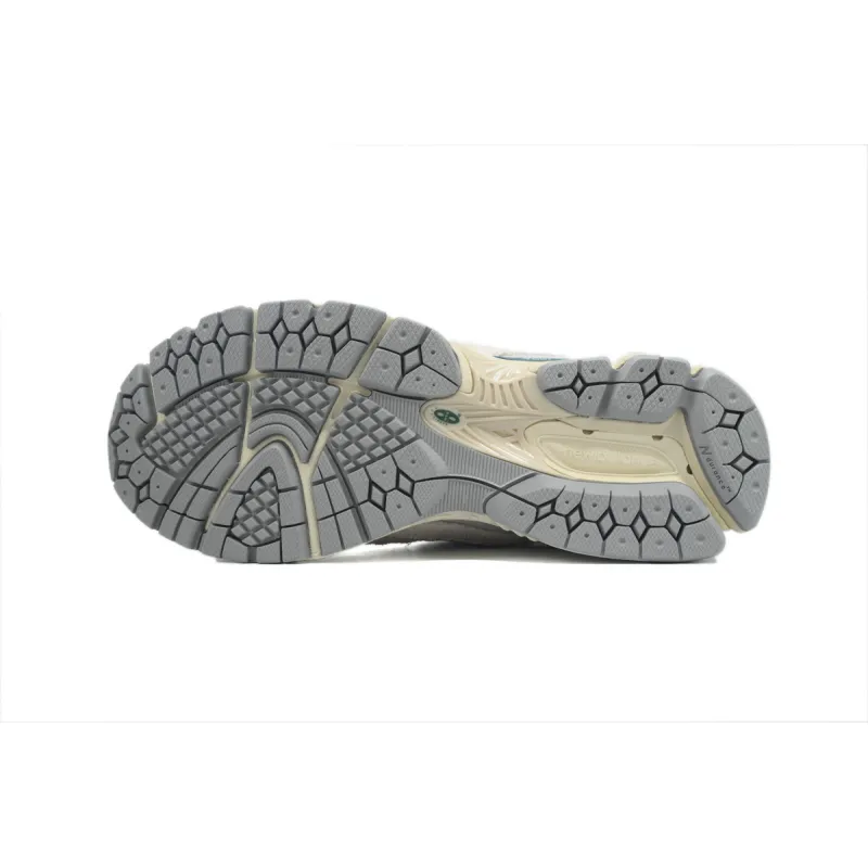 New Balance 2002R Linen M2002REK