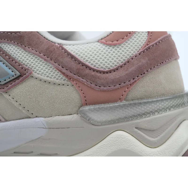 New Balance 9060 Rose Pink U9060FRL