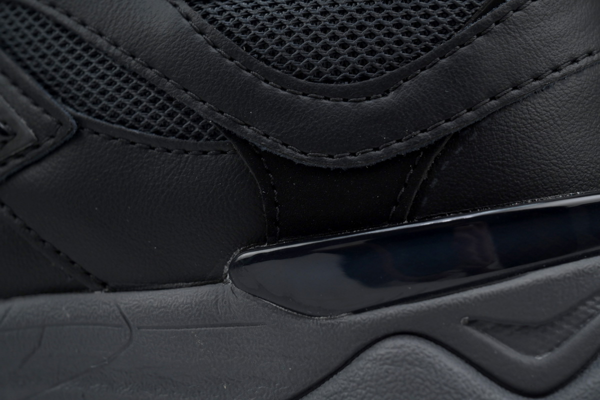 New Balance 9060 Triple Black Leather U9060NRI