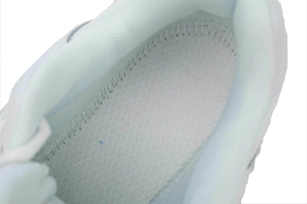 New Balance 9060 Triple White U9060NRJ