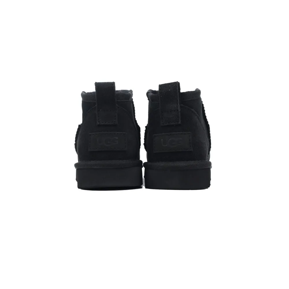 Low-Top Classic Ultra Mini Black 1116109