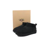 Low-Top Classic Ultra Mini Black 1116109