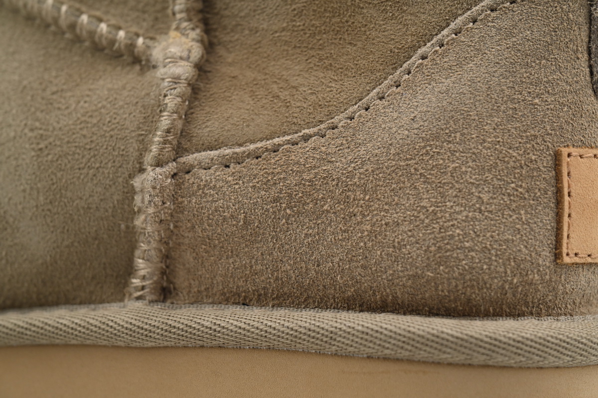 Low-Top Classic Ultra Mini Khaki 1116109