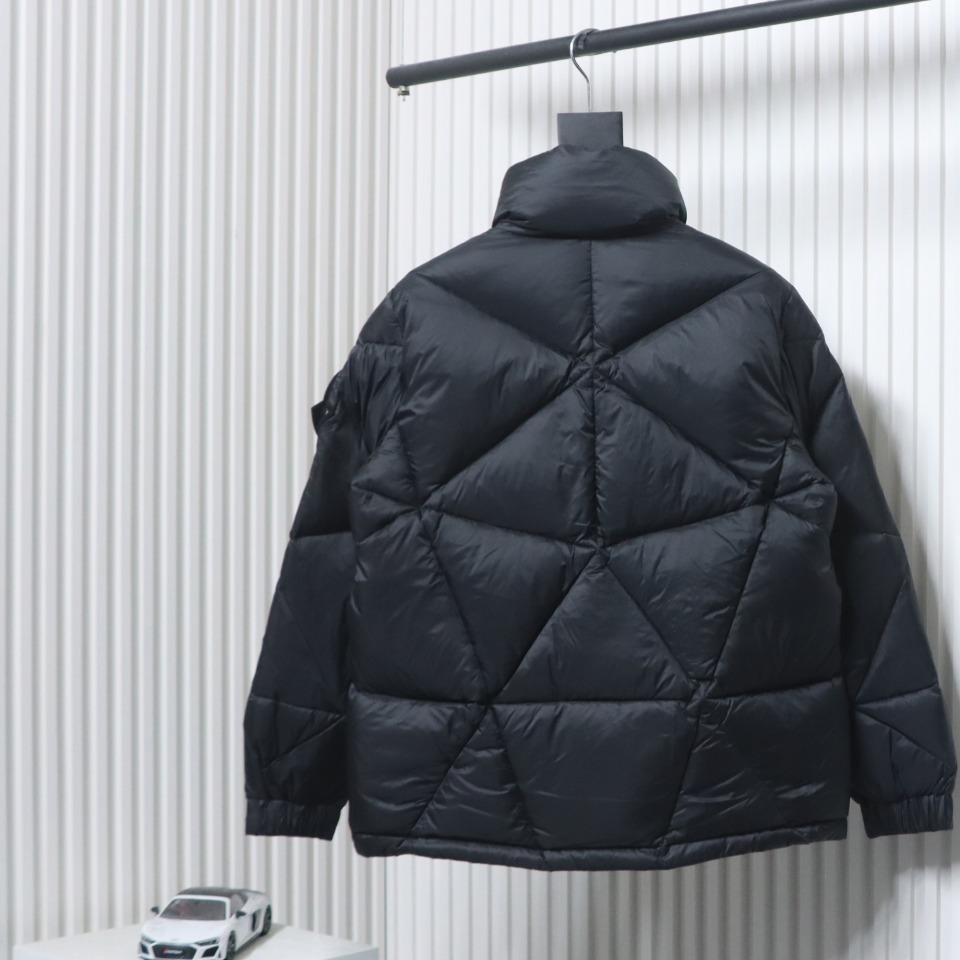 moncle joint model diamond rhombus cut surF**e down jacket black