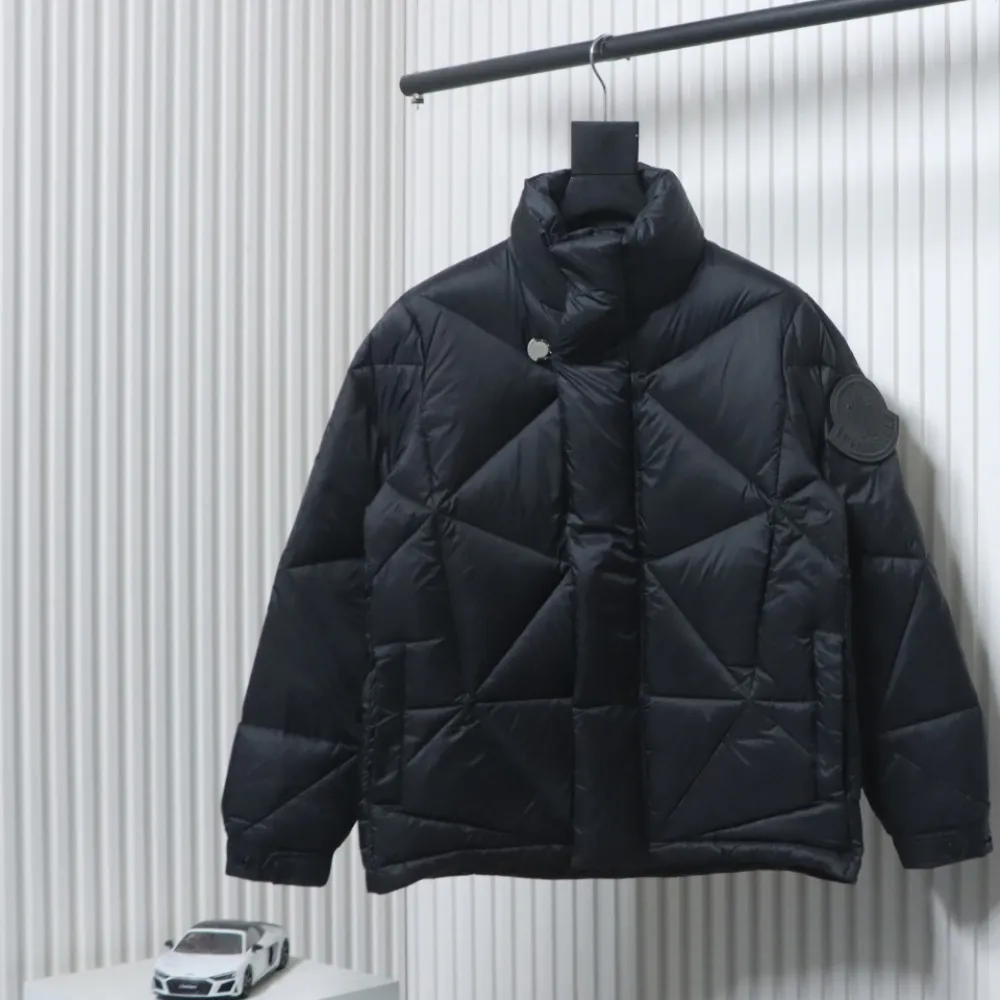Moncle Joint Model Diamond Rhombus Cut Surface Down Jacket Black