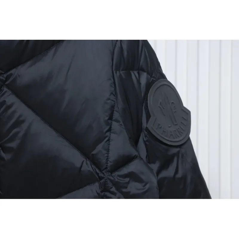 Moncle Joint Model Diamond Rhombus Cut Surface Down Jacket Black
