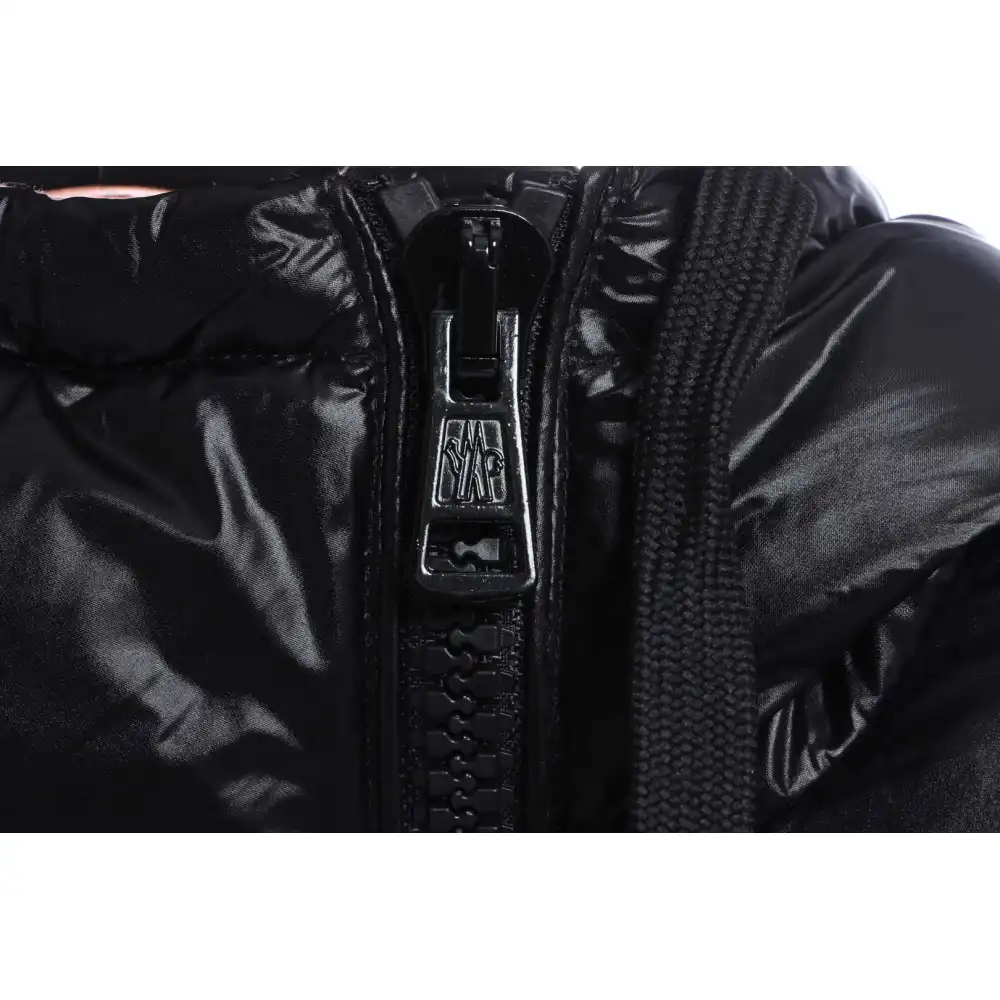 【Special Offer】Moncler Diagonal Zipper Pink Lined Down Jacket