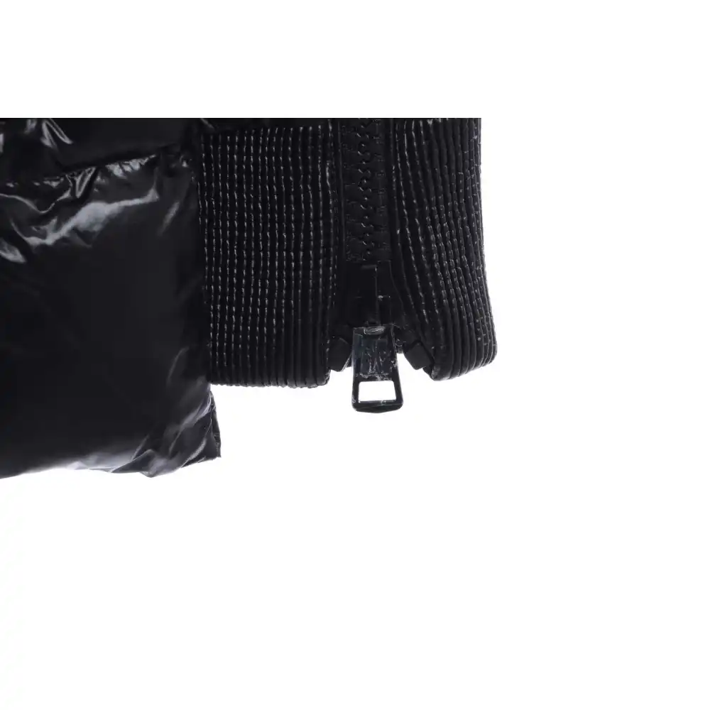 【Special Offer】Moncler Diagonal Zipper Pink Lined Down Jacket
