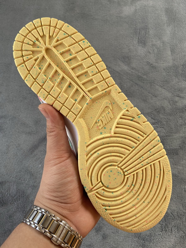 Nike Dunk Low Light Soft Pink DD1503-600