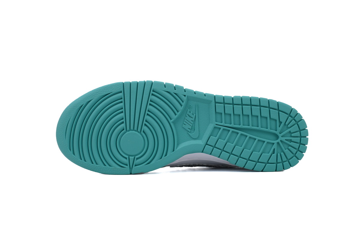 Nike Dunk Low Mint Heart DV0833-102