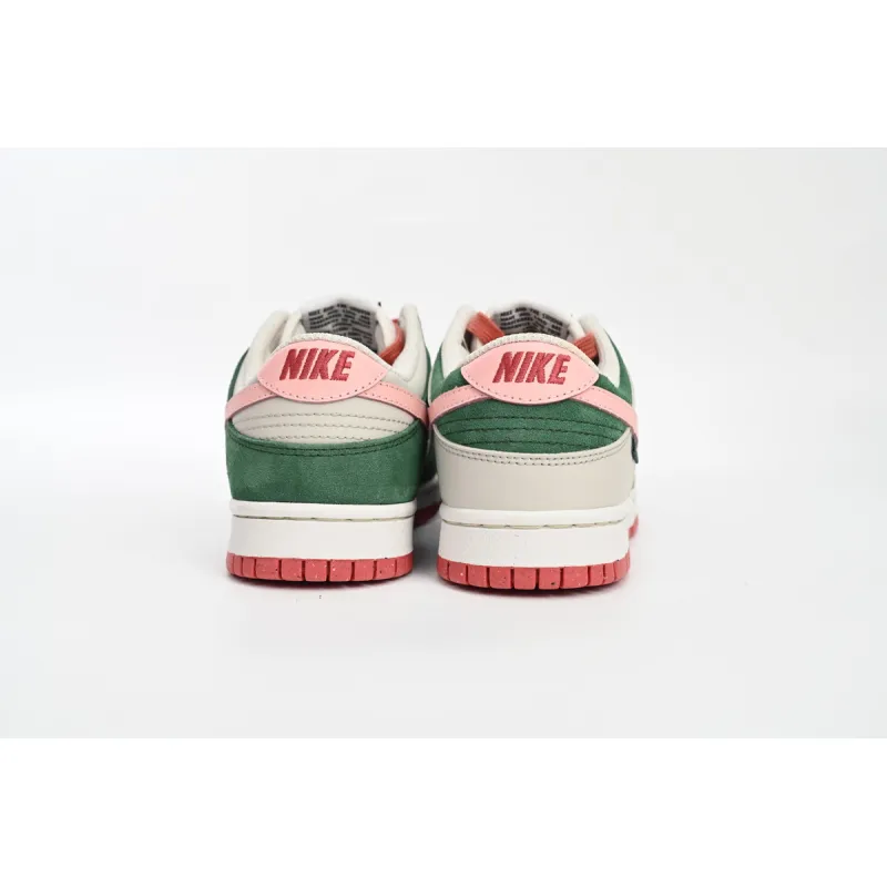 Nike SB Dunk Low All Petals United FN8923-061