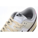 Nike SB Dunk Low Flowering Messenger DD1503-117