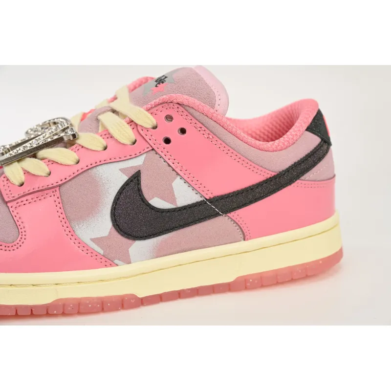 Nike SB Dunk Low LX Barbie Pink FN8927-621
