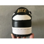 Nike SB Dunk Low Supreme x Nike Black Stars DH3228-102