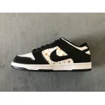Nike SB Dunk Low Supreme x Nike Black Stars DH3228-102