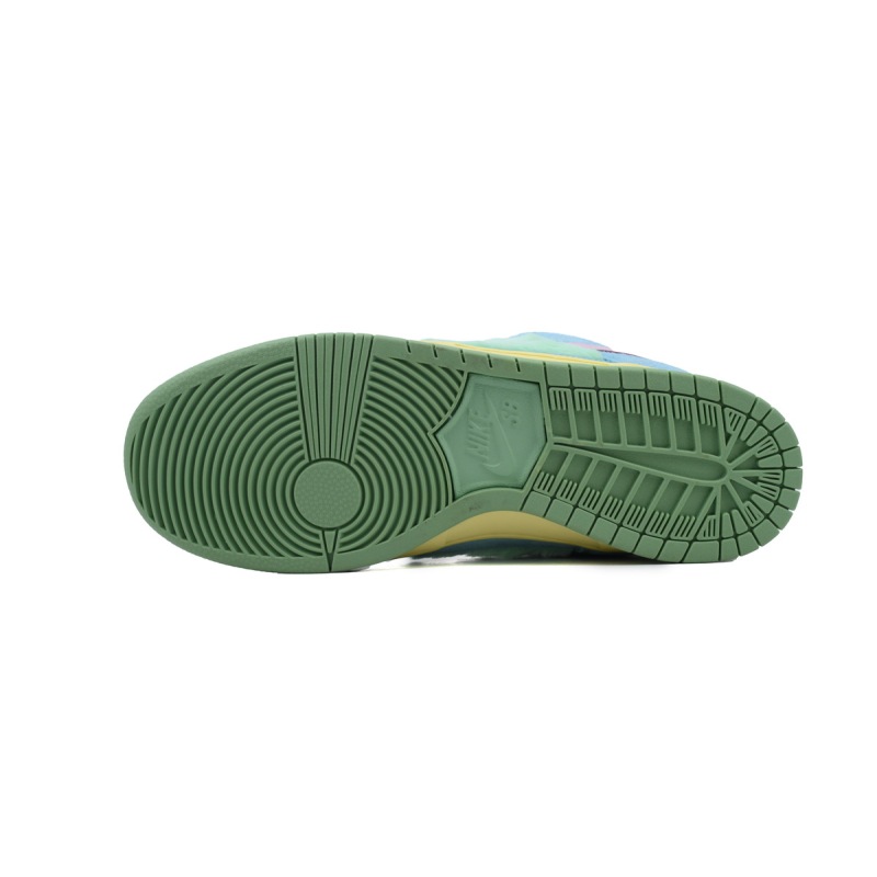 Nike SB Dunk Low Verdy x Dunk Visty FN6040-400